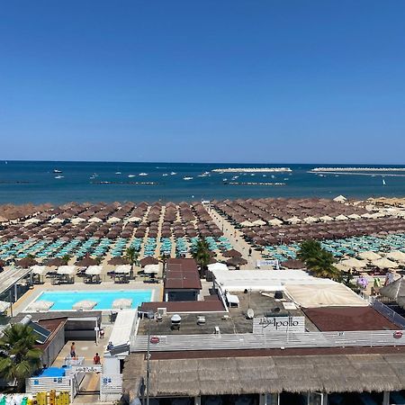 Direttamente Sul Lungomare Apartment Pescara Bagian luar foto