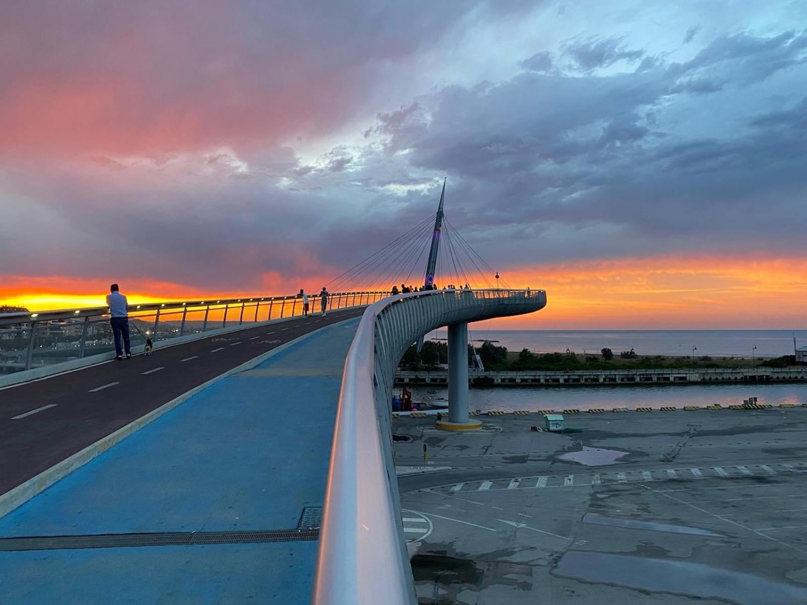 Direttamente Sul Lungomare Apartment Pescara Bagian luar foto